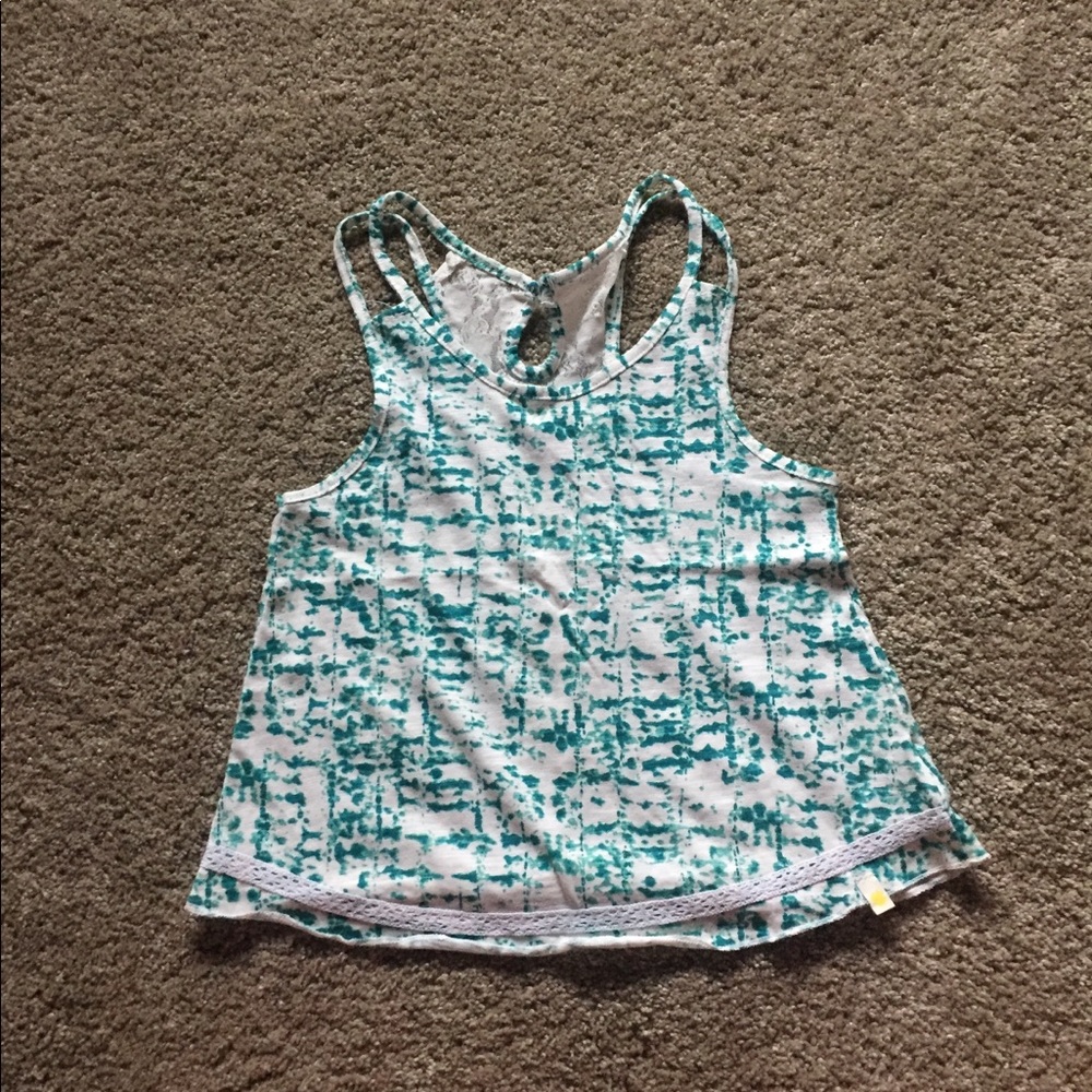 Lucky Brand green tie died like pattern tank